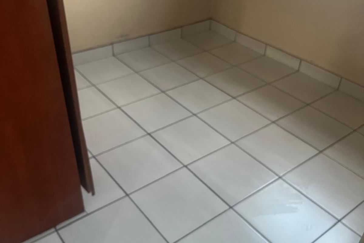 Modern first floor 2 Bedroom and 1 Bathroom Apartment for Rent - Photo 4
