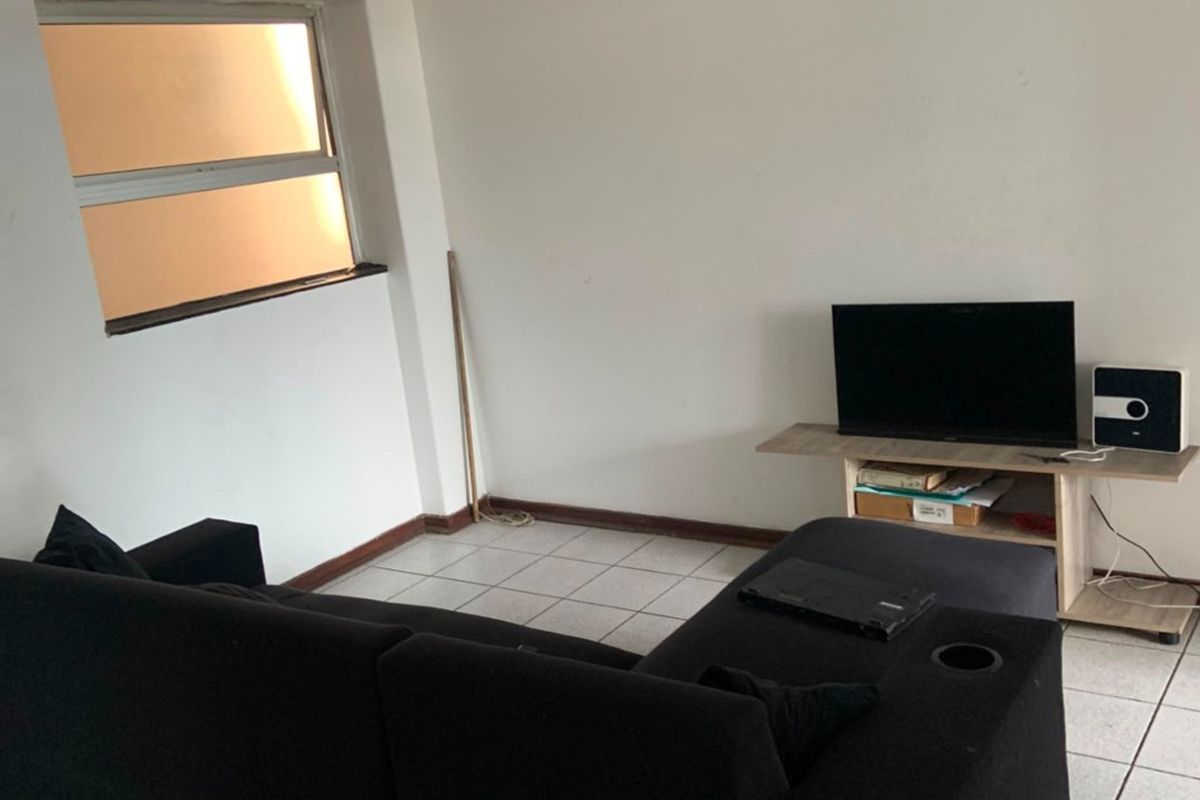 1.5 Bedrooms, 1 Bathroom Apartment For Sale In Durban Central, Durban - Photo 3