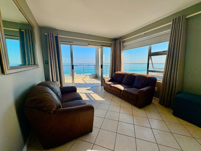 Beachfront Luxury with Unmatched Table Mountain Views - Photo 2