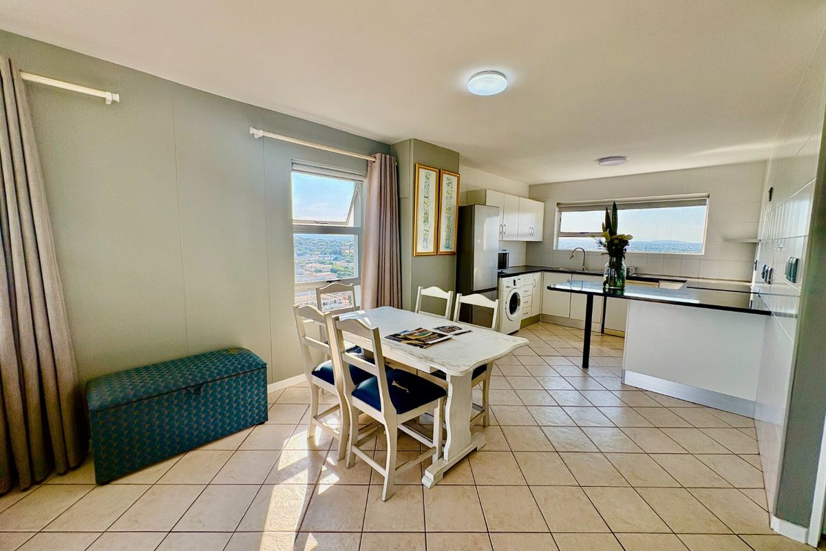 Beachfront Luxury with Unmatched Table Mountain Views - Photo 5