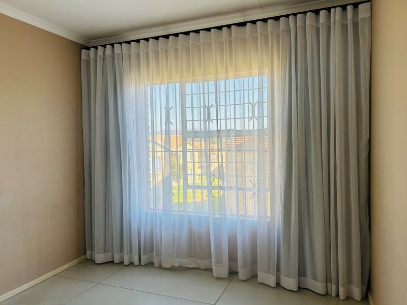 2 Bedroom 1 Bathroom 1st Floor Apartment For Rental - Photo 9