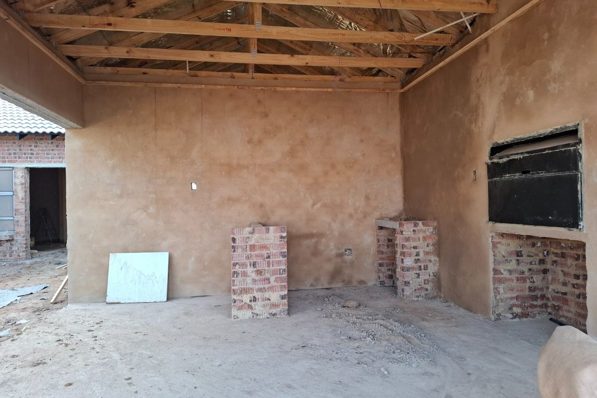 Brand-New 4-Bedroom, office/hobbyroom_Family Home on 1,050m2 Stand in Silver Woods Country Estate - Photo 3