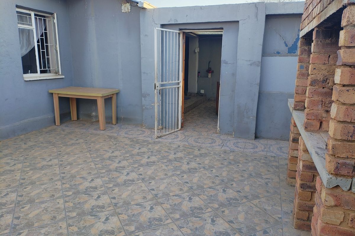 3 Bedroom House for Sale in Strubenvale - Photo 4