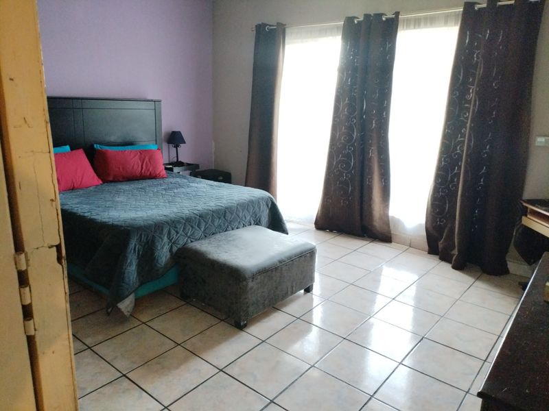 3 Bedroom House for Sale in Strubenvale - Photo 10