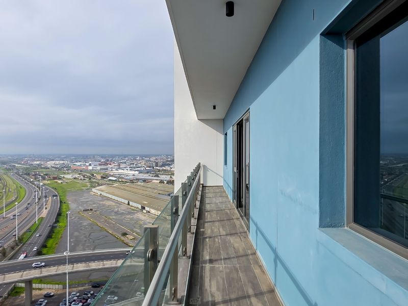 2 Bedroom 2 Bathroom with Parking and Harbour Views - Photo 9
