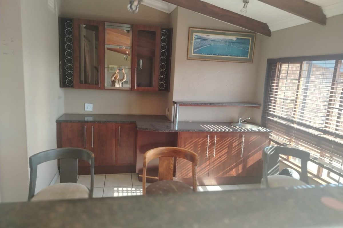 Luxury Family Living at Its Finest! - Photo 5
