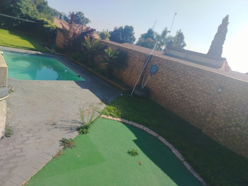 Luxury Family Living at Its Finest! - Photo 3