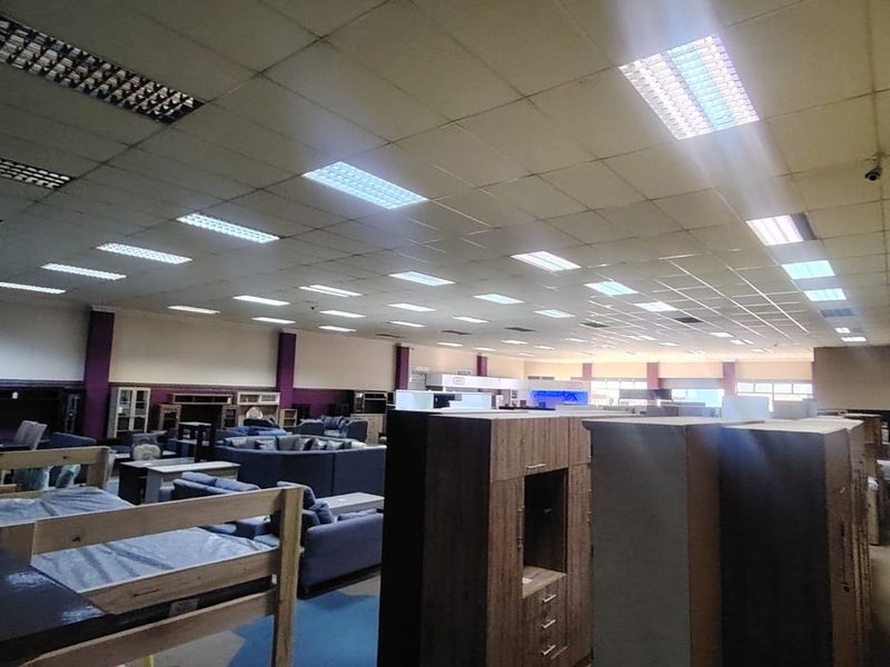 Commercial Property for Sale in East London Central  - Photo 7
