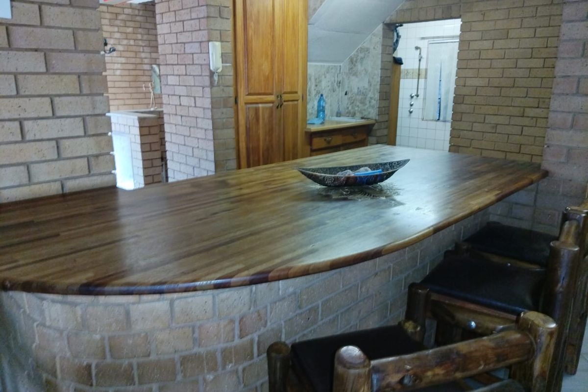 Danville Ext 5 | 4 Bed + 2 Bed Income Flat | 1098m2 Stand |  R2.349m All-Inclusive - Photo 4