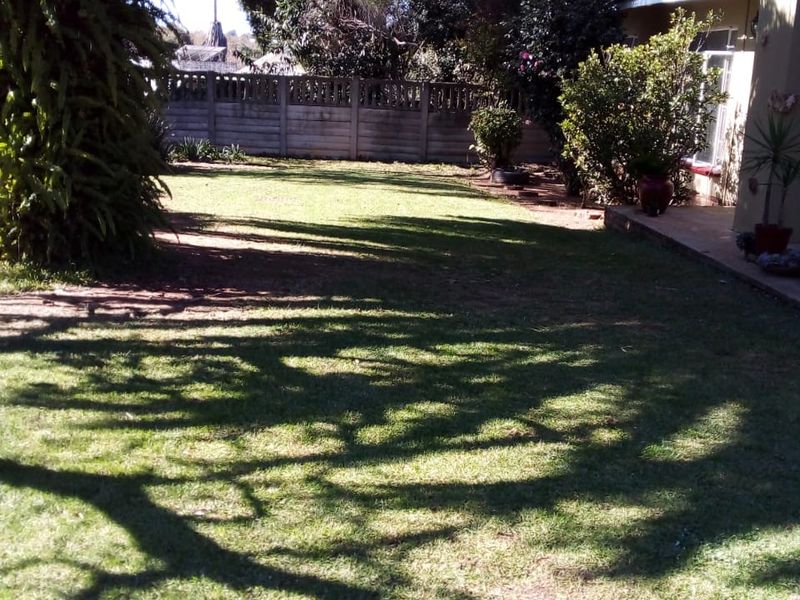 Well-maintained Family Home In Ideal Location with Endless Potential - Photo 4