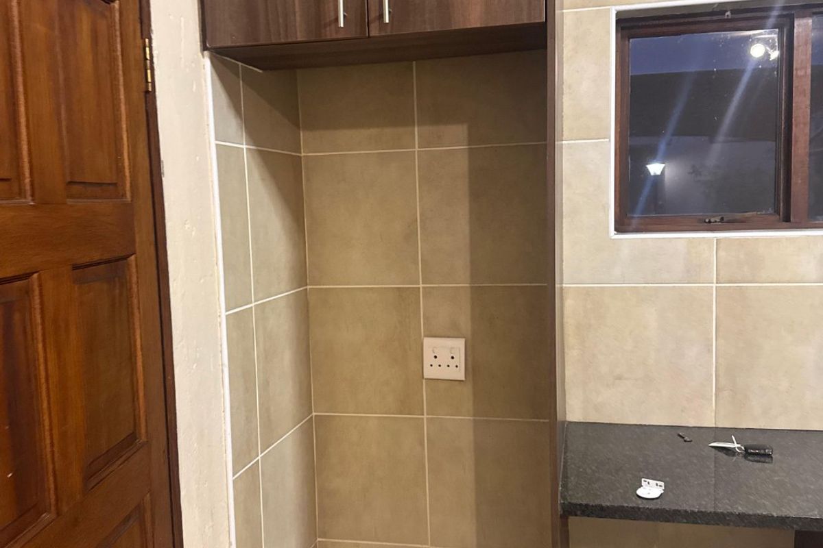 2 Bedroom and 1 Bathroom to rent - Photo 2
