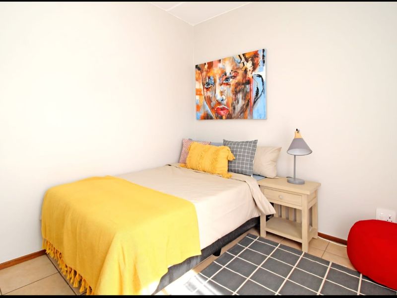 Modern second Floor Apartment for Rent in Klipfontein - Photo 9