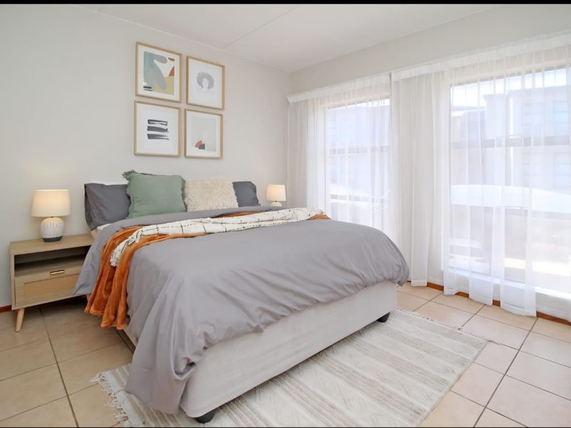 Modern second Floor Apartment for Rent in Klipfontein - Photo 8