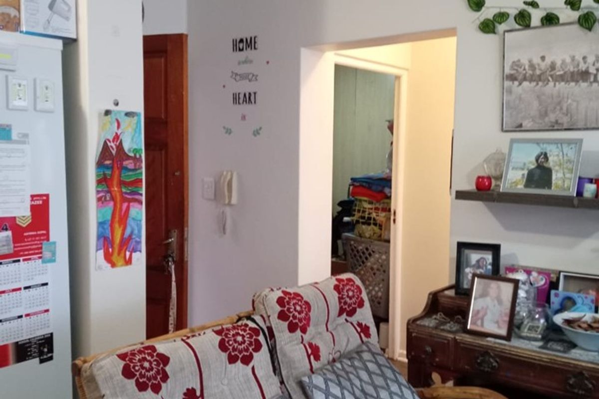 Secure 1st Floor Apartment in Strand/Gordons Bay - Photo 2