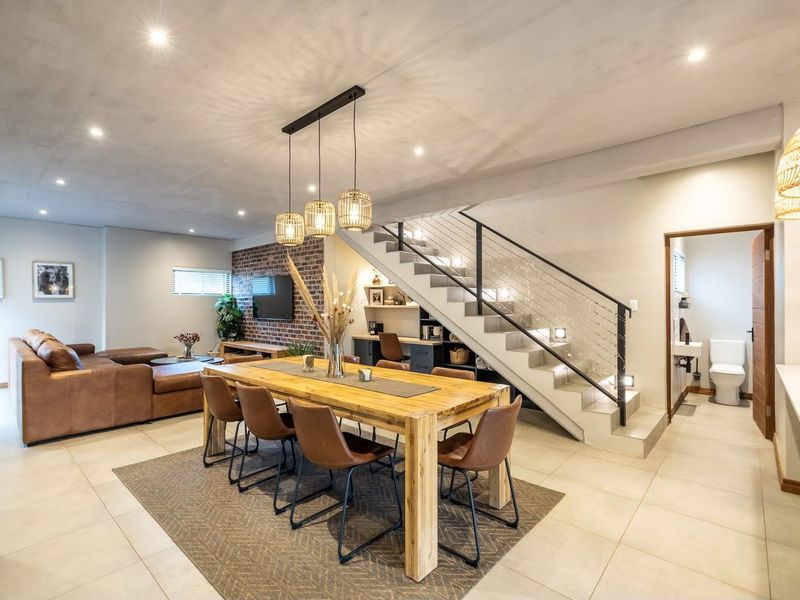 Sole Mandate for an elegant modern house in Six fountains Estate - Photo 8