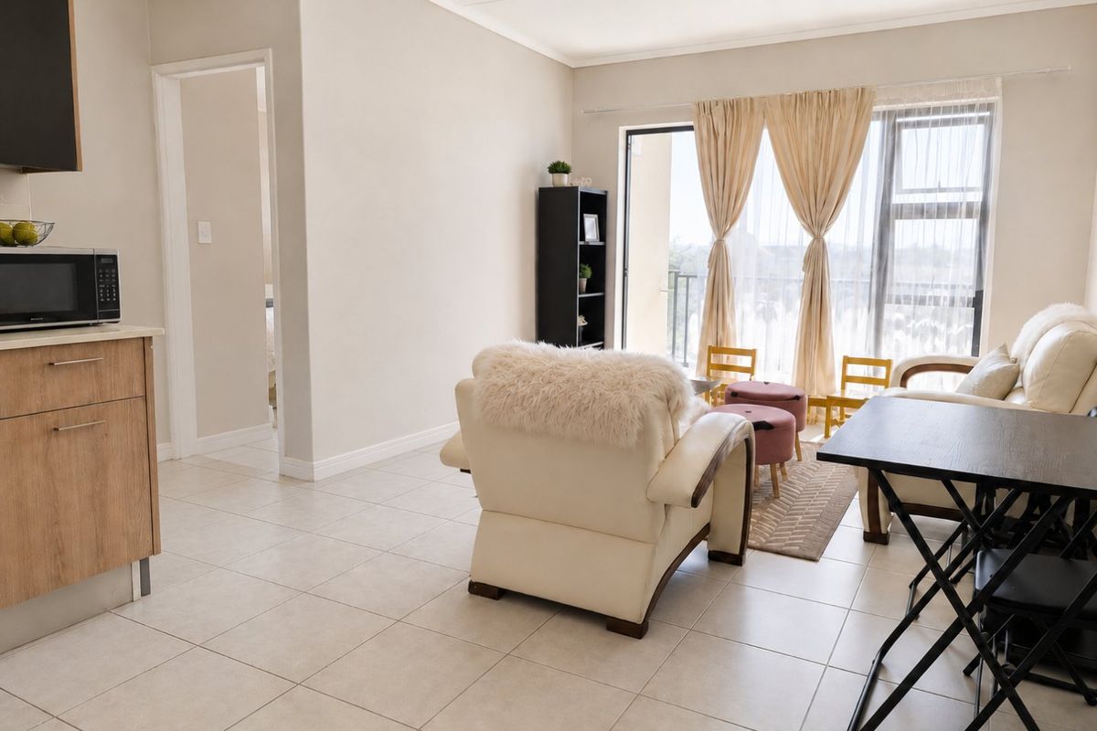 Well priced 3 Bedroom, 2 bathroom Apartment in Greencreek Lifestyle Estate - Photo 2