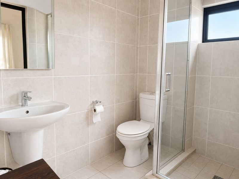 Well priced 3 Bedroom, 2 bathroom Apartment in Greencreek Lifestyle Estate - Photo 8