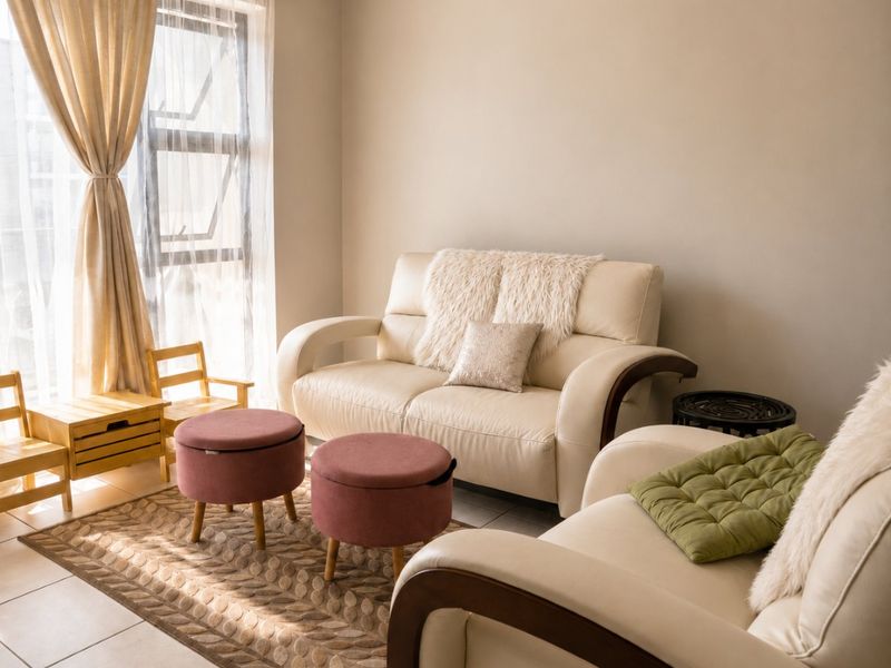 Well priced 3 Bedroom, 2 bathroom Apartment in Greencreek Lifestyle Estate - Photo 1
