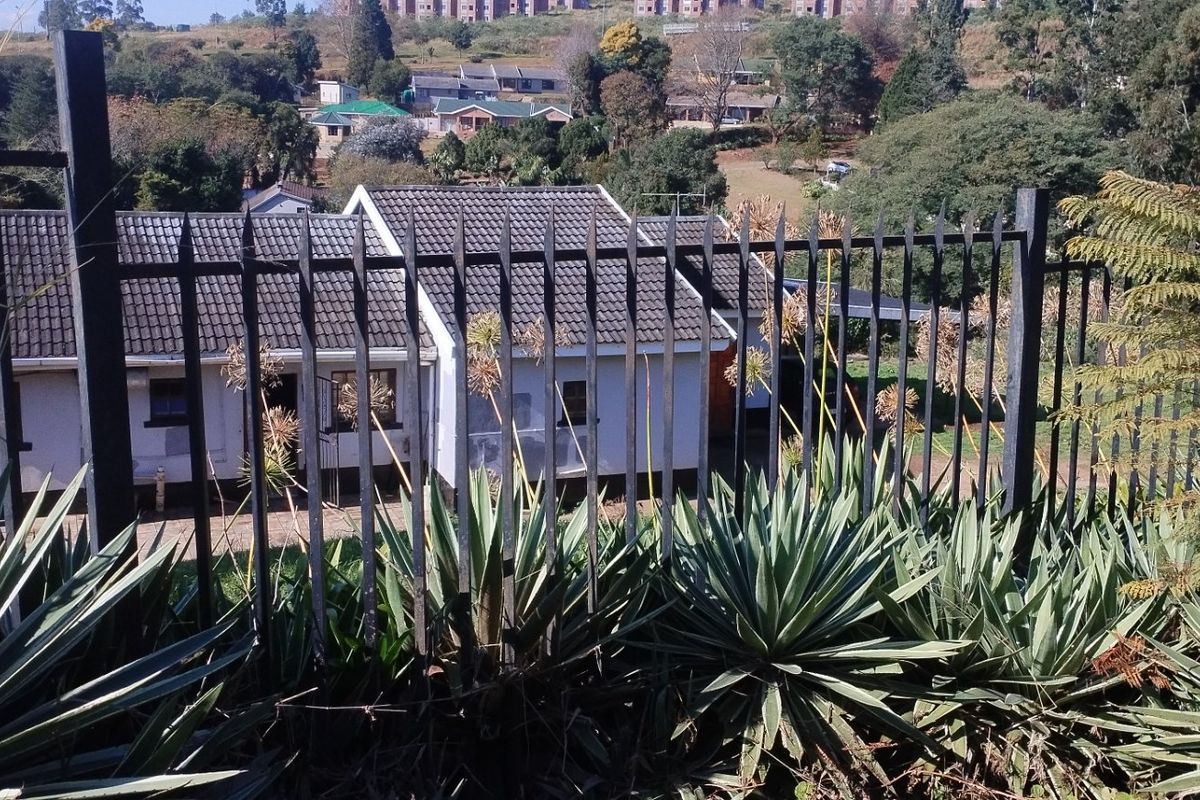 Spacious House forsale - Photo 2