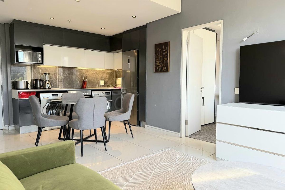 Spectacular Furnished 1 Bedroom 1 Bathroom Apartment to rent in Sandton - Photo 3
