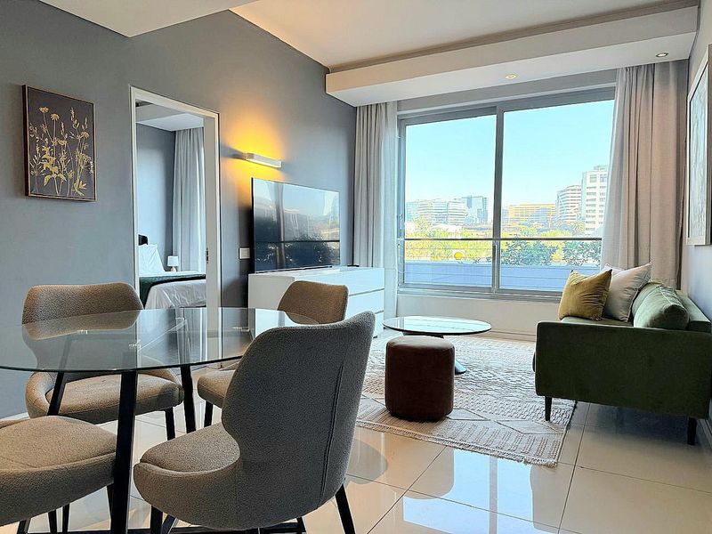 Spectacular Furnished 1 Bedroom 1 Bathroom Apartment to rent in Sandton - Photo 6