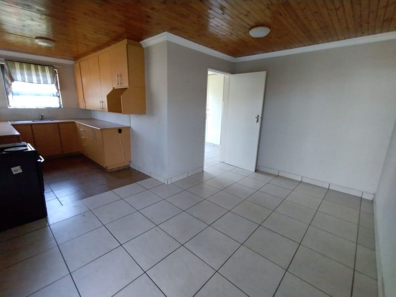 2 Bedroom Duplex To Let - Photo 3