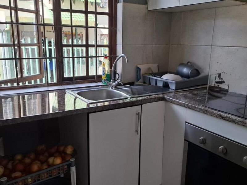 3 Bedroom Apartment for Sale  - Photo 6