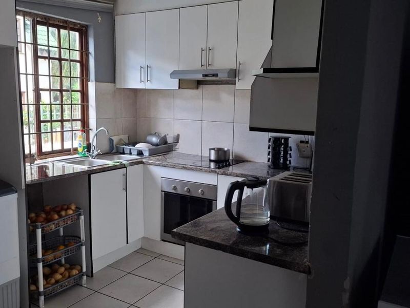 3 Bedroom Apartment for Sale  - Photo 7