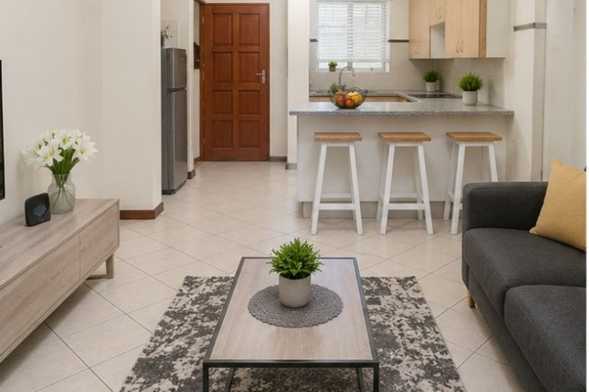 2 Bedroom 1 Bathroom  - Photo 2