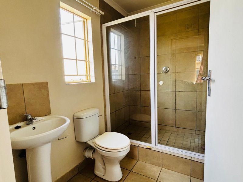 Spacious home at Sky City  - Photo 9