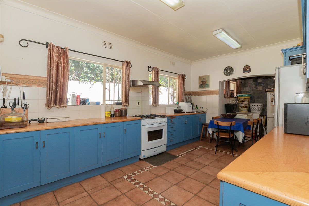 Spacious Family Living & Entertainer’s Paradise on a Massive 2,003m2 Stand! - Photo 4