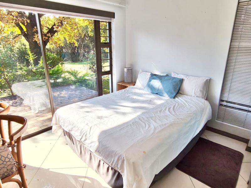Fully Furnished Waterfront Escape with Private Jetty - Photo 10