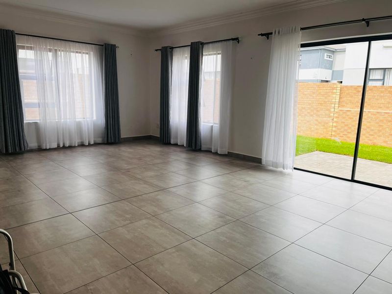 A premium 3-bedroom home located in Thatchfield Ridge Estate is now available for rent. - Photo 7