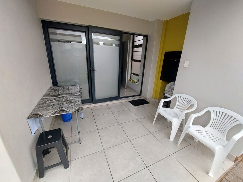 Upmarket 3 Bedroom Townhouse  - Photo 3