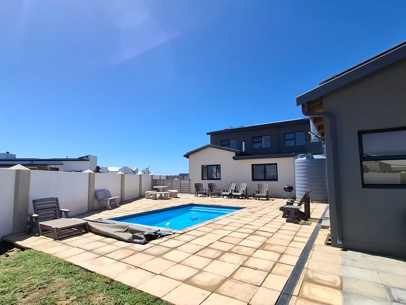 Opulent coastal sanctuary in Witsand - Photo 5