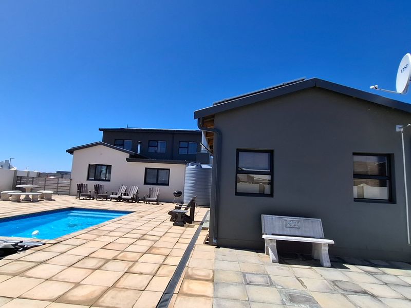 Opulent coastal sanctuary in Witsand - Photo 2