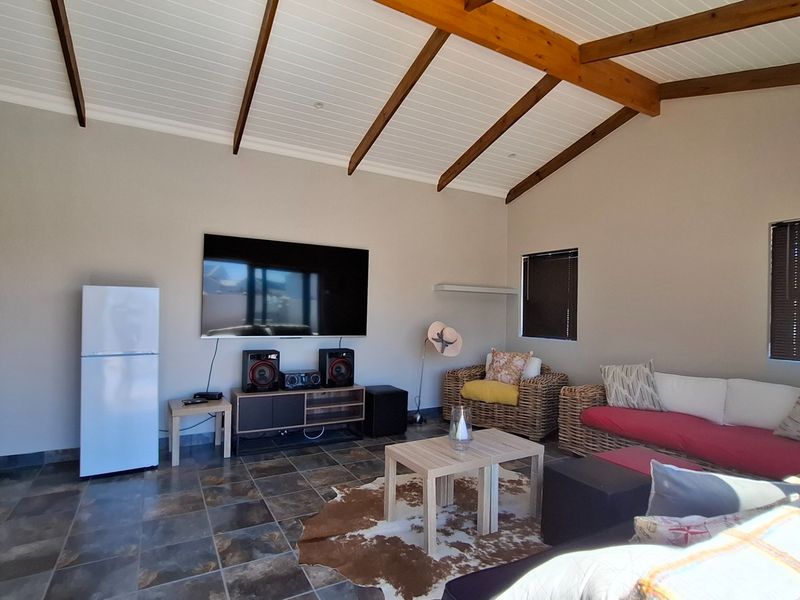 Opulent coastal sanctuary in Witsand - Photo 10