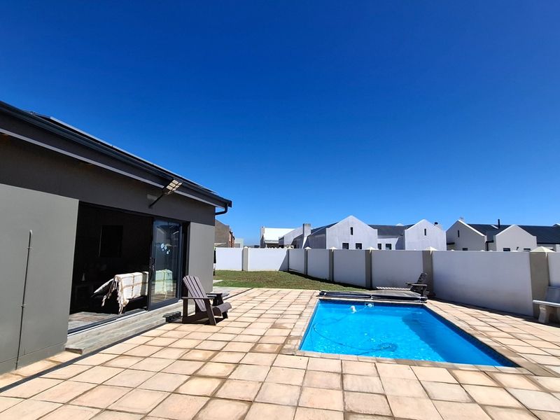 Opulent coastal sanctuary in Witsand - Photo 4