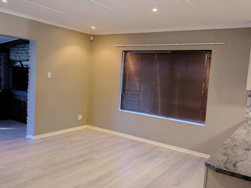 Spacious 4-Bedroom Family Home To Rent – Available 1 July 2026 - Photo 9