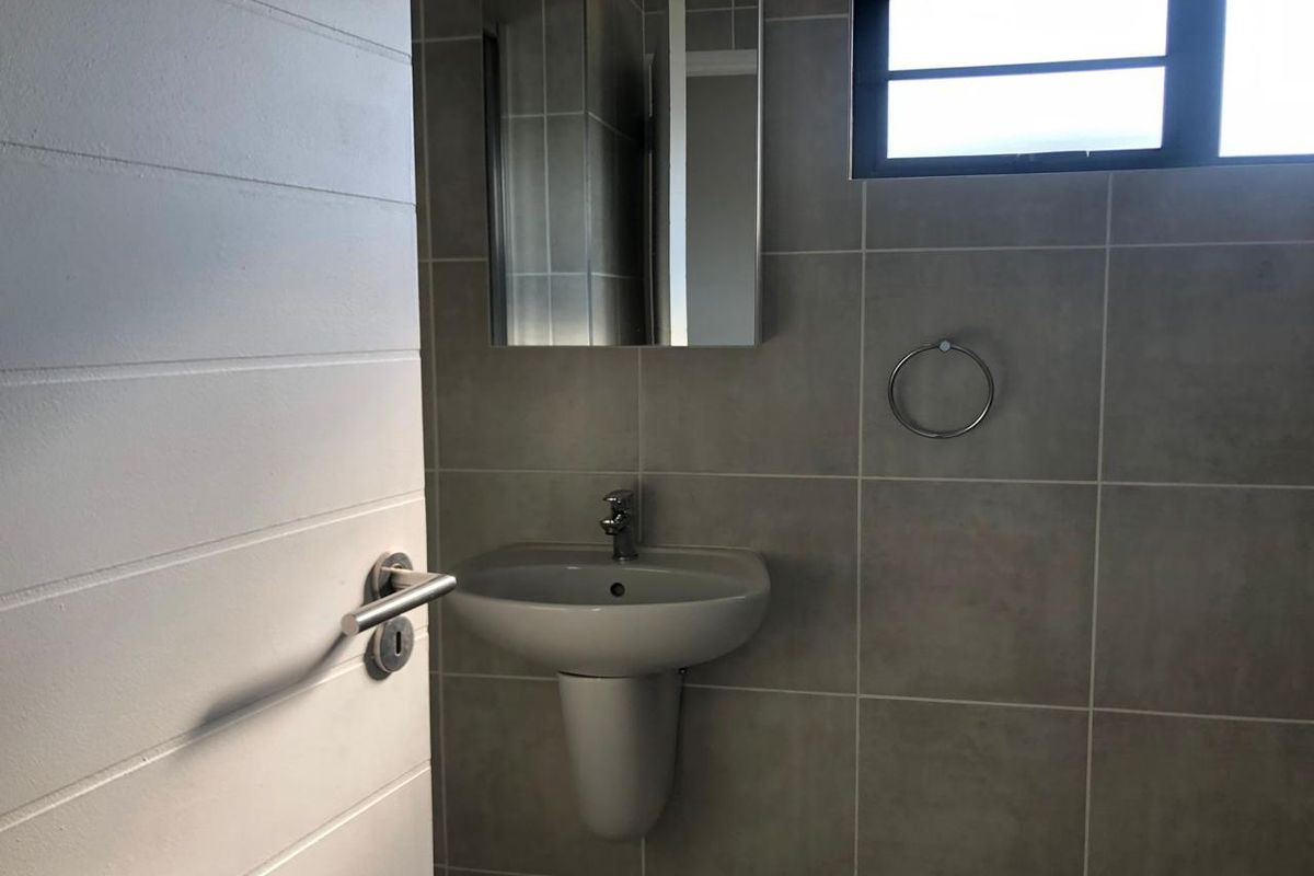 Modern 1-Bedroom Apartment To Rent at Greencreek Lifestyle Estate – Available Immediately - Photo 4