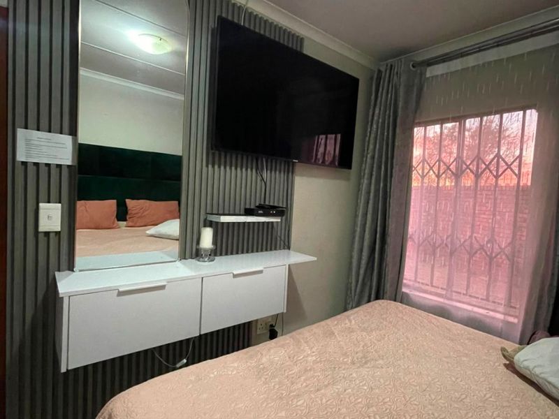 Spacious 3 Bed Apartment in The Orchards - Photo 4