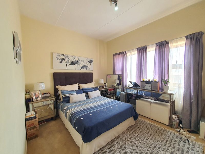 Modern and Airy 2-Bedroom Apartment in Secure 21 Sunset Avenue – Lonehill Ext 71 - Photo 7