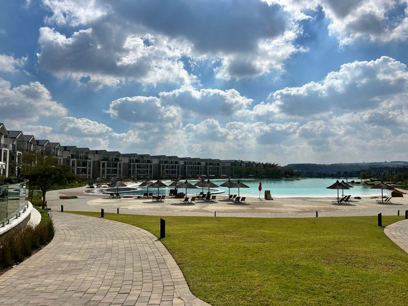 1 BEDROOM  LUXURY APARTMENT TO LET - Photo 3