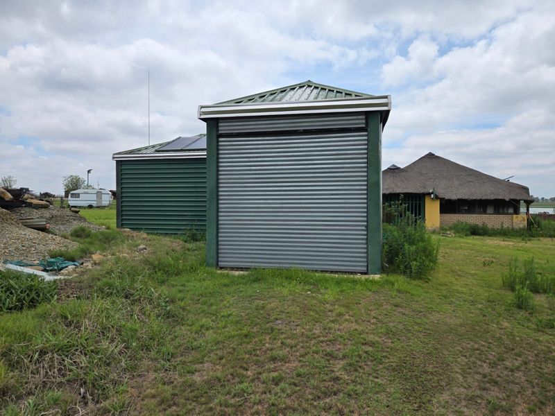 Prime Investment Opportunity on the Vaal Dam - Photo 4