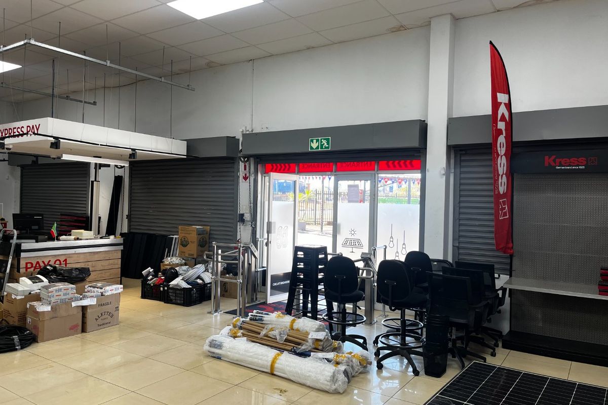 COMMERCIAL PROPERTY TO LET – PRIME LOCATION - Photo 3