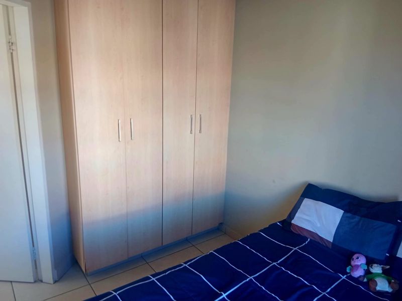Beautiful 2 bedroom 1 bathroom first floor unit available for rent in The Stewards, Lakefield - Photo 8