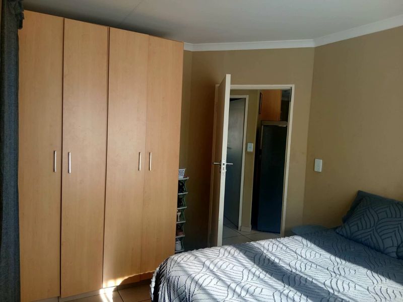 Beautiful 2 bedroom 1 bathroom first floor unit available for rent in The Stewards, Lakefield - Photo 7