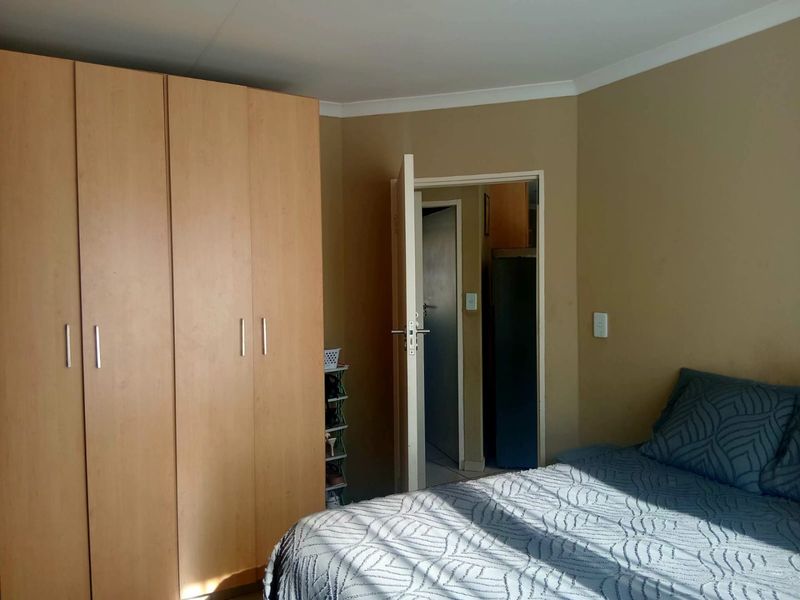 Beautiful 2 bedroom 1 bathroom first floor unit available for rent in The Stewards, Lakefield - Photo 6