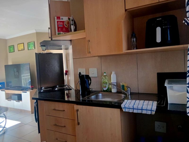 Beautiful 2 bedroom 1 bathroom first floor unit available for rent in The Stewards, Lakefield - Photo 3