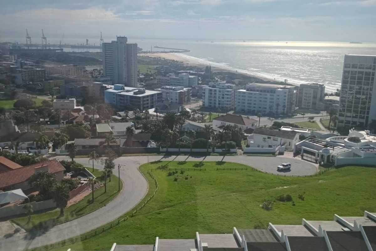 Wake Up to Breathtaking Ocean Views in Humewood - Photo 2